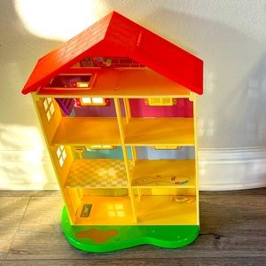 Peppa the pig house